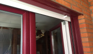 VENTANAS PVC BICOLOR GRANATE EXTERIOR BLANCO INTERIOR